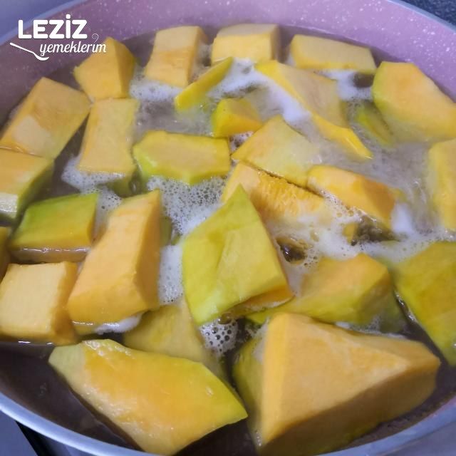 Fırında Kızartılmış Kabak Tatlısı