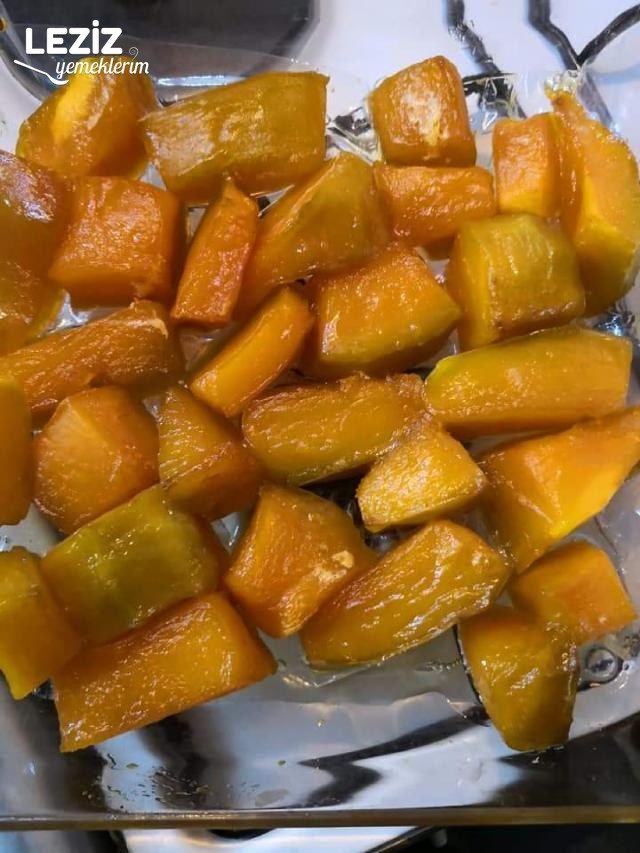 Fırında Kızartılmış Kabak Tatlısı