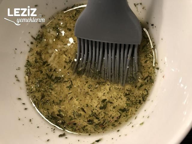 Peynirli Sarımsaklı Ekmek