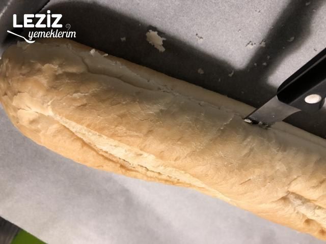 Peynirli Sarımsaklı Ekmek