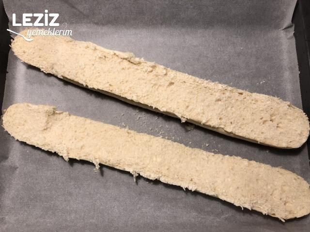 Peynirli Sarımsaklı Ekmek
