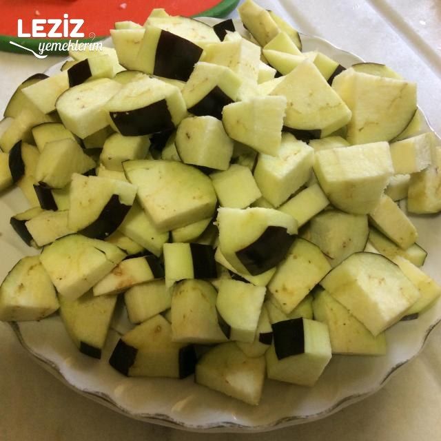 Zeytinyağlı Patatesli Patlıcan Yemeği