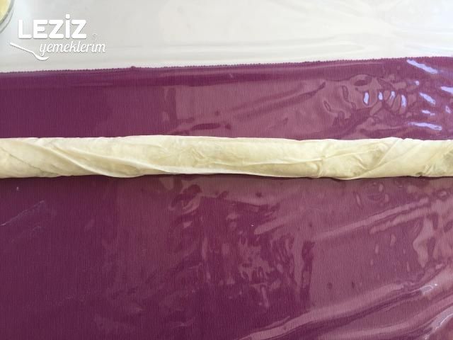 Ispanaklı Sarma Börek