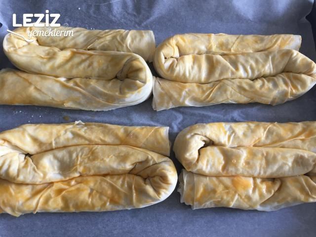 Ispanaklı Sarma Börek