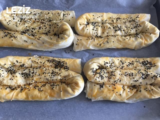 Ispanaklı Sarma Börek