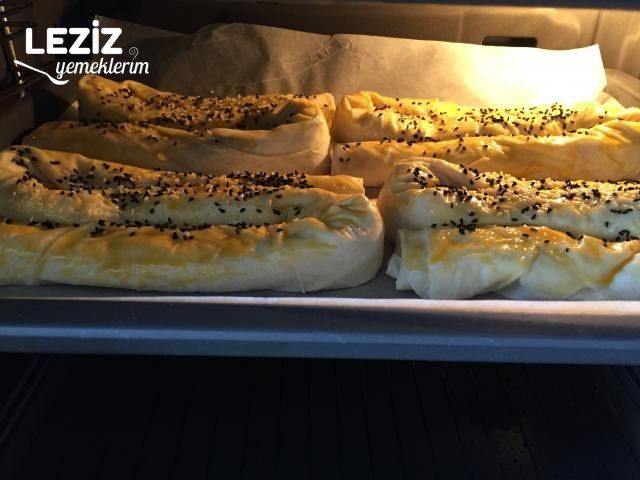 Ispanaklı Sarma Börek
