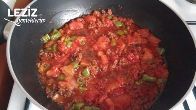 Kıymalı Yumurtalı Soğanlama