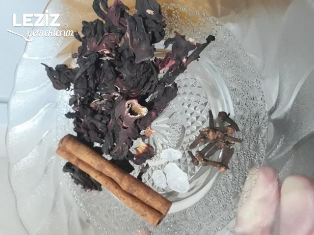 Hibiskus Şerbeti Nasıl Yapılır?