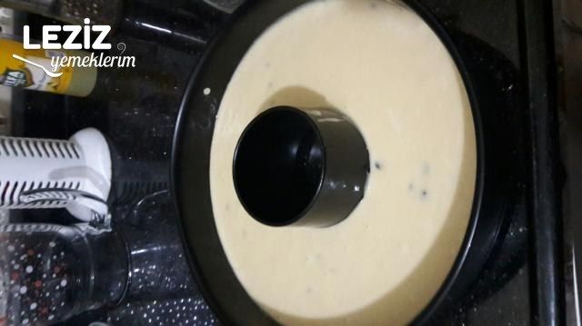 Enfes Damla Çikolatalı Kek