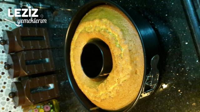 Enfes Damla Çikolatalı Kek