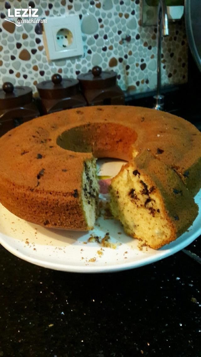 Enfes Damla Çikolatalı Kek