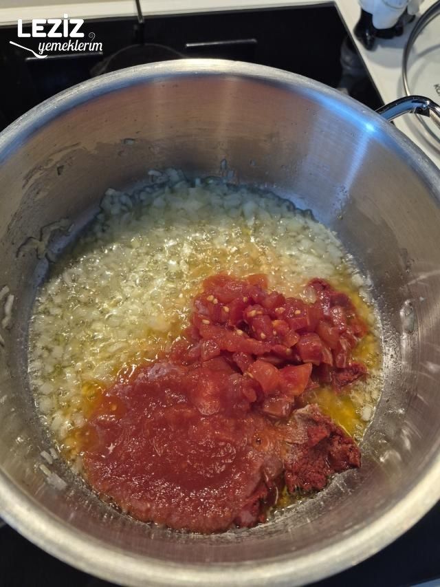 Ispanak Kökü Çorbası