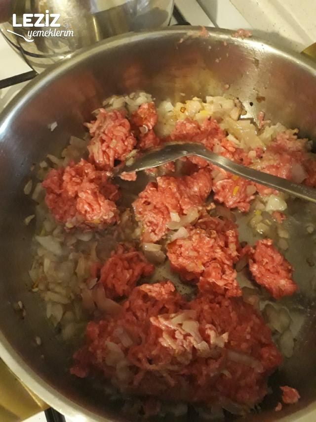 Kıymalı Yumurta Yapılışı