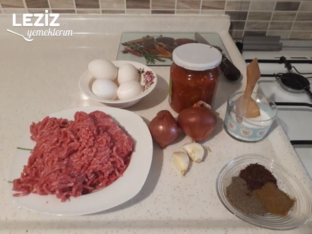 Kıymalı Yumurta Yapılışı
