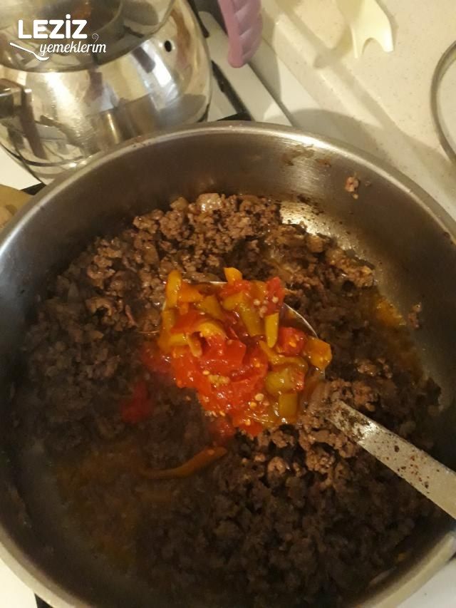 Kıymalı Yumurta Yapılışı