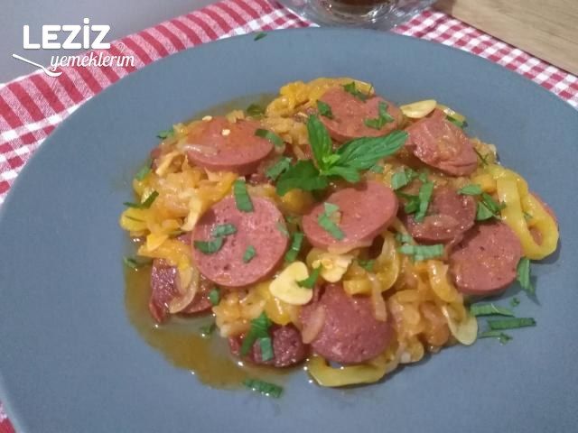 Sucuklu Soğan Aşı