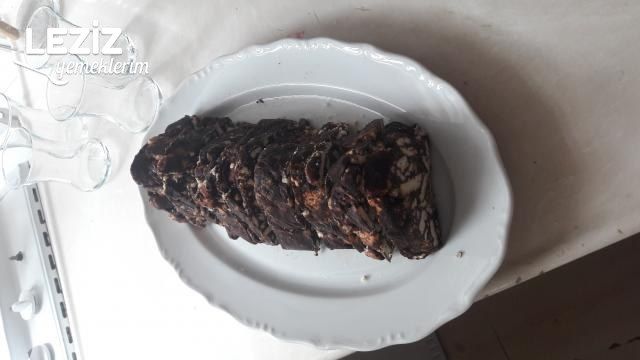 Çikolata Soslu Mozaik Pasta Tarifi