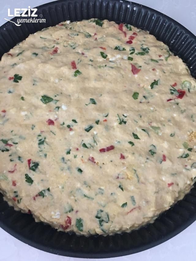 Beyaz Peynirli Biberli Mısır Ekmeği