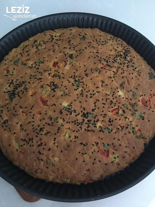 Beyaz Peynirli Biberli Mısır Ekmeği