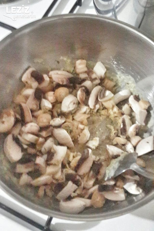 Ev Yapımı Mantar Çorbası Tarifi