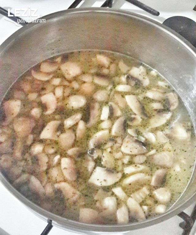 Ev Yapımı Mantar Çorbası Tarifi