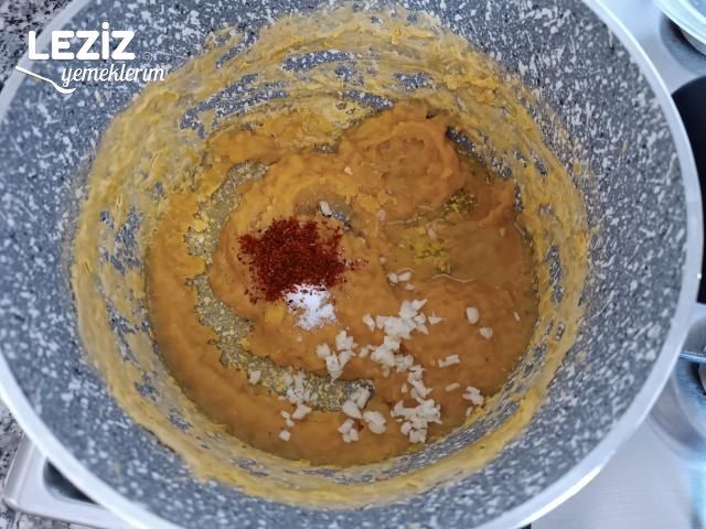 Mercimekli Rum Mezesi