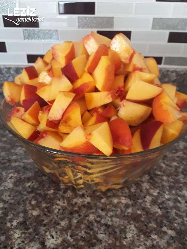 Ev Yapımı Şeftali Reçeli