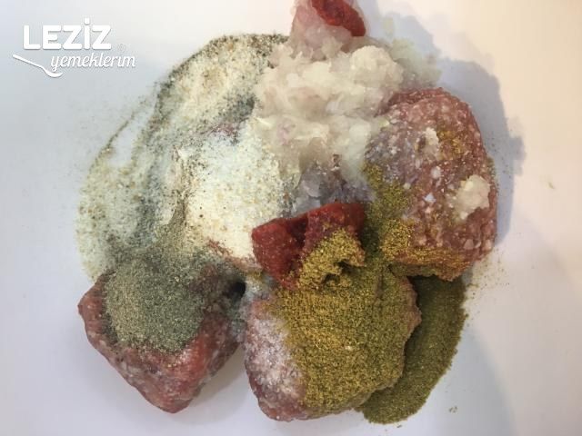 Köfteli Kabak Makarna Tarifi