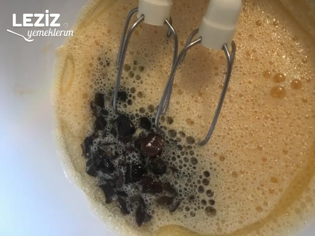 Beyaz Peynirli Ve Zeytinli Muffin