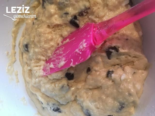 Beyaz Peynirli Ve Zeytinli Muffin