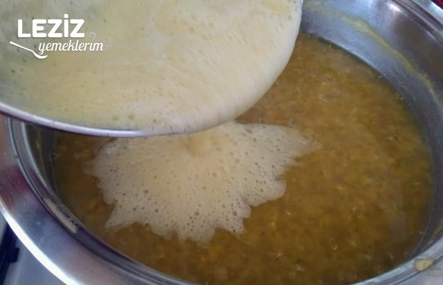 Karamelize Soğanlı Mercimek Çorbası