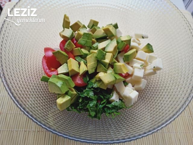 Avokado Salatası Tarifi