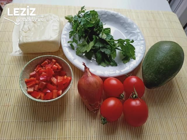 Avokado Salatası Tarifi