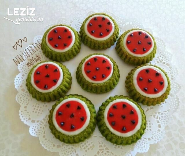 Karpuz Şeklinde Mini Tart Kekler