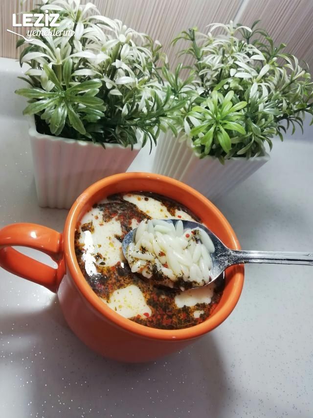 Arpa Şehriyeli Yoğurt Çorbası