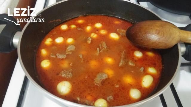 Etli Soğan Yahnisi Tarifi