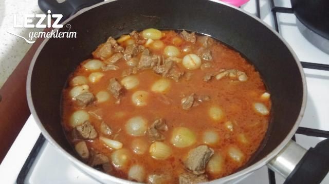 Etli Soğan Yahnisi Tarifi