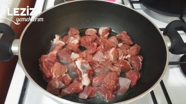 Etli Soğan Yahnisi Tarifi