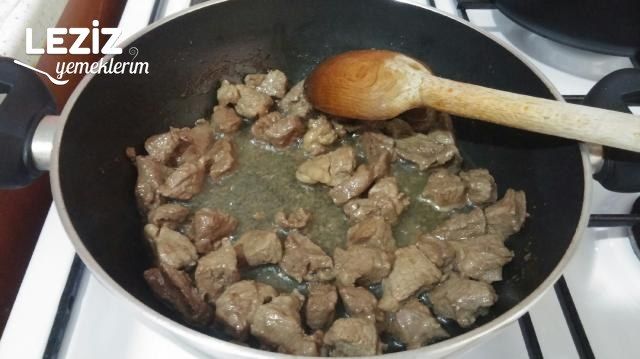 Etli Soğan Yahnisi Tarifi