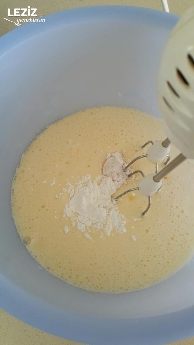 Damla Çikolatalı Portakal Aromalı Kek