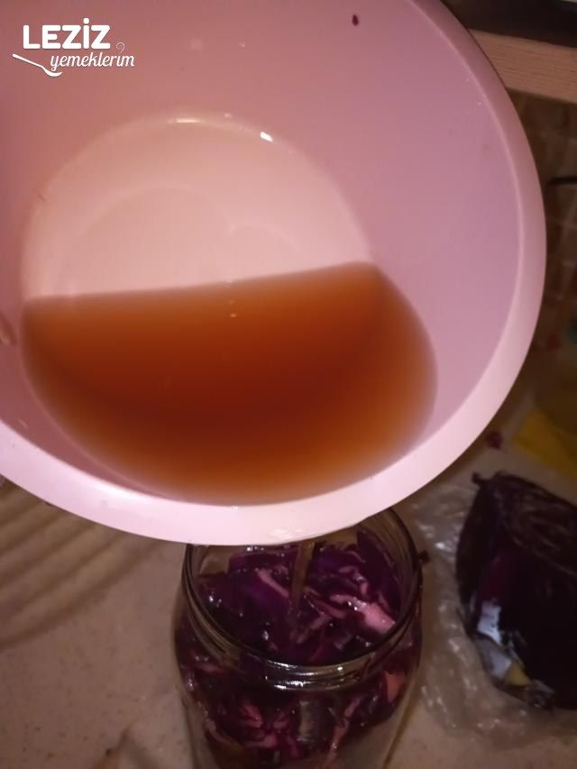 Mor Lahana Turşusunun Yapılışı