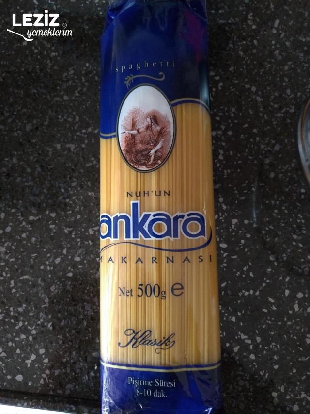 Soslu Spagetti