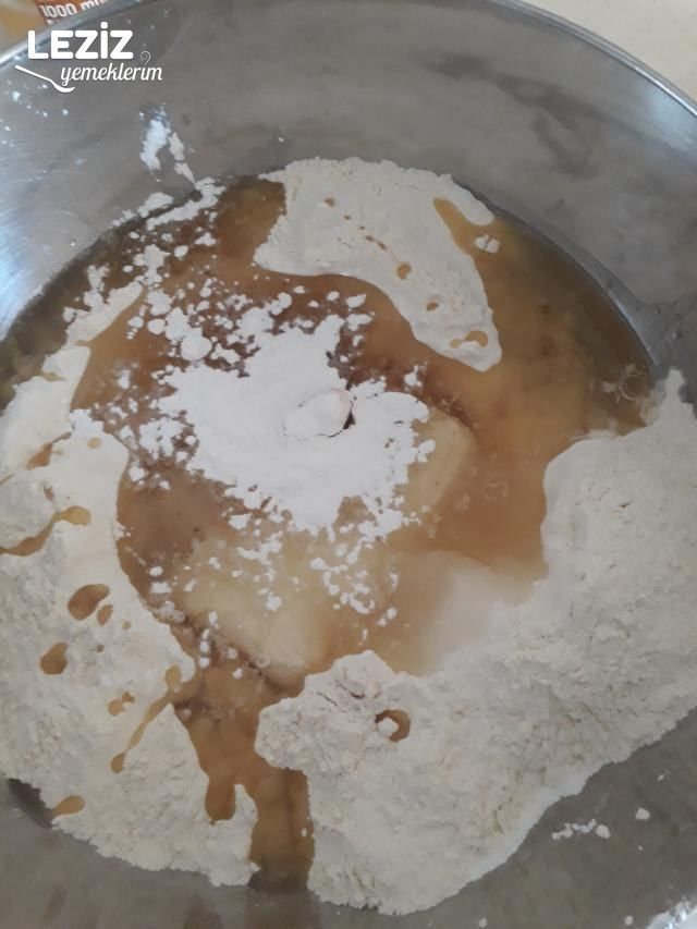 Mahlepli Kıyır Kıyır Kandil Simidi