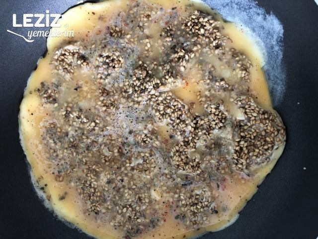 Susamlı Puf Omlet