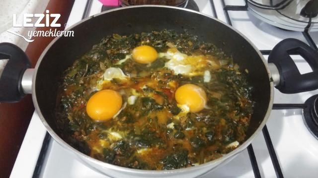 Yumurtalı Ispanak Kavurması Tarifi