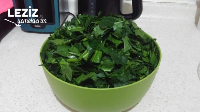 Yumurtalı Ispanak Kavurması Tarifi