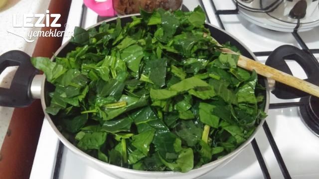 Yumurtalı Ispanak Kavurması Tarifi