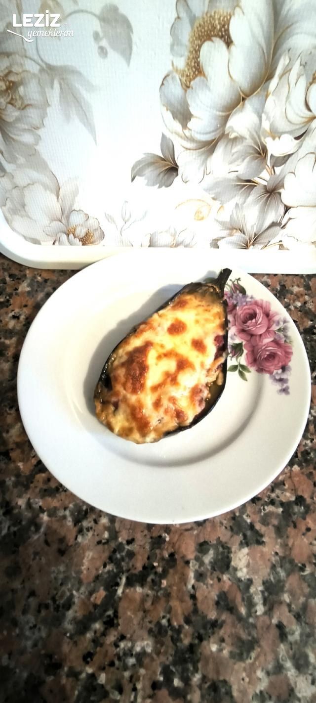 Fırında Kaşarlı Patlıcan Tarifi