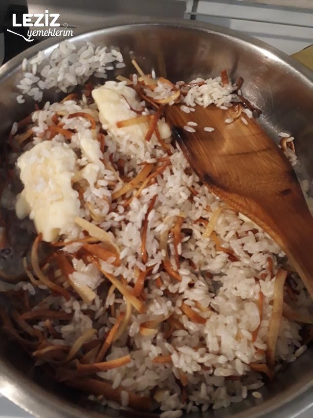 Erişteli Pirinç Pilavı