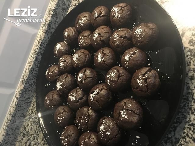 Browni Tadında  Nefis Islak Kurabiye